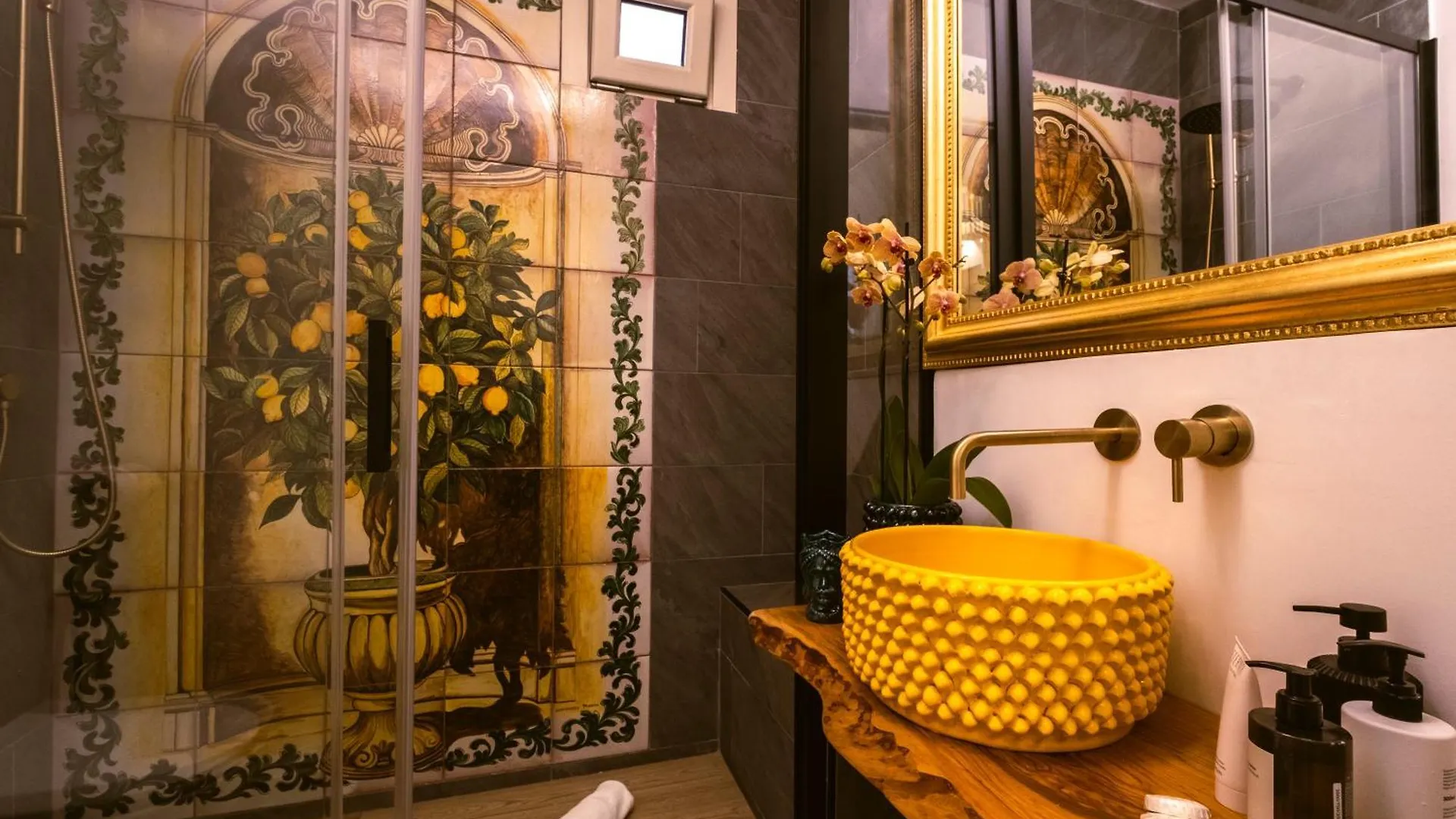 Royal House Palermo Apartment 0*,