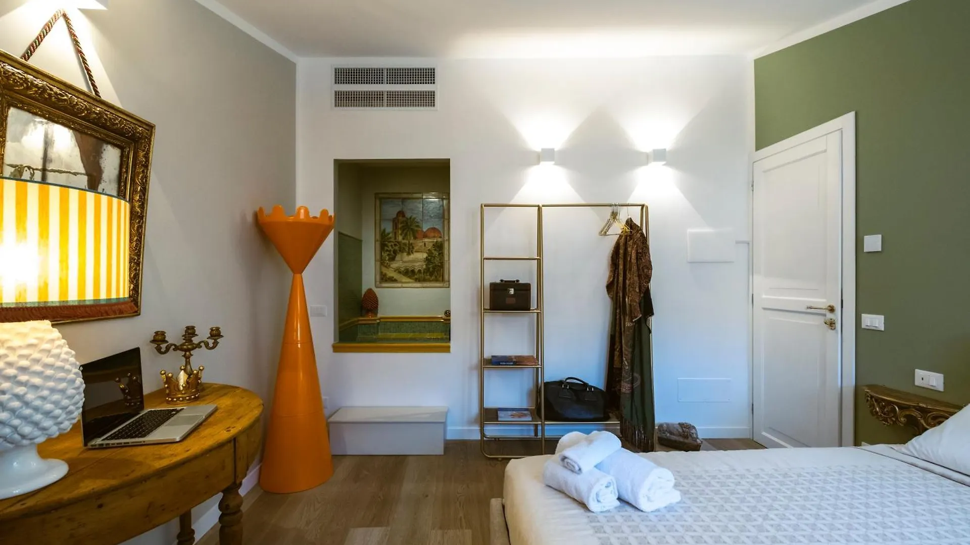Royal House Palermo Apartment 0*,
